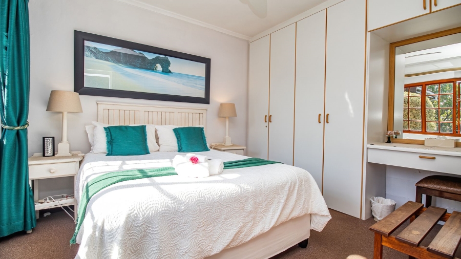 6 Bedroom Property for Sale in Seaside Longships Western Cape